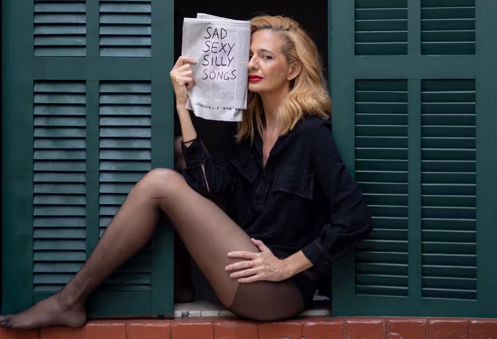 Letrux lança o álbum SadSexySillySongs